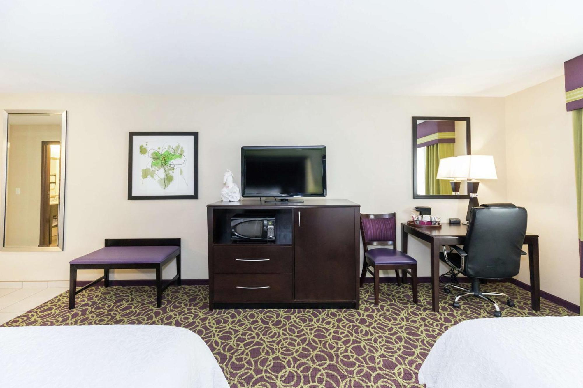 Hampton Inn And Suites Sandusky/Милан Экстерьер фото