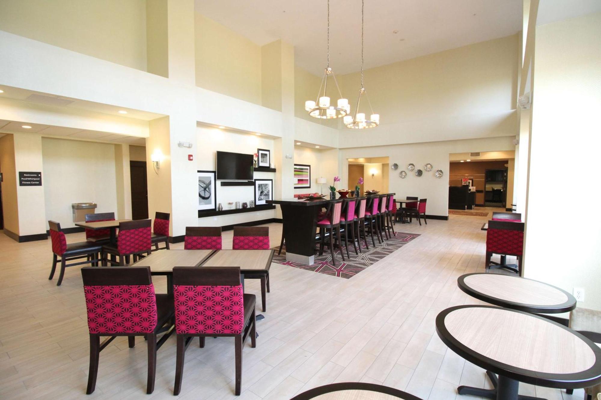 Hampton Inn And Suites Sandusky/Милан Экстерьер фото
